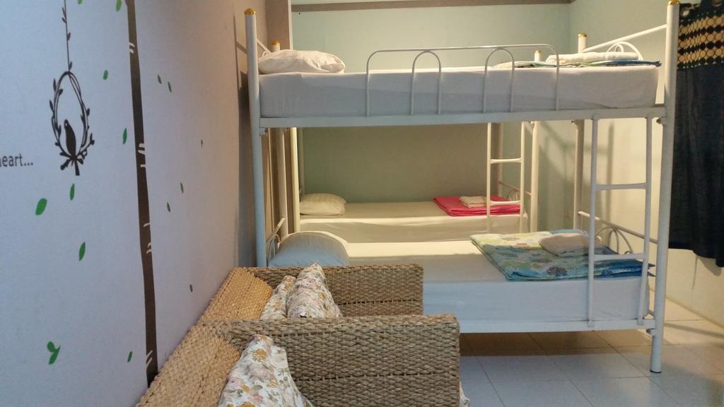 プーケット ブルー ホステル 部屋 写真